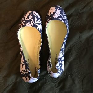 Navy blue and white floral ballet flats
